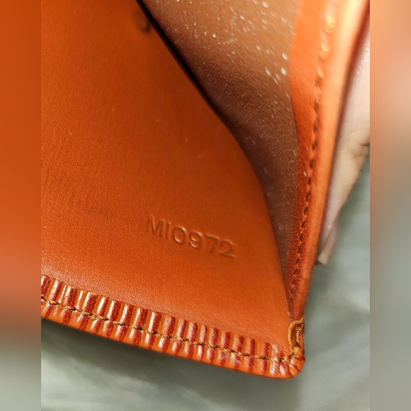 ❌SOLD❌ 🤎LV Epi Elise🤎 - Picture 8 of 11